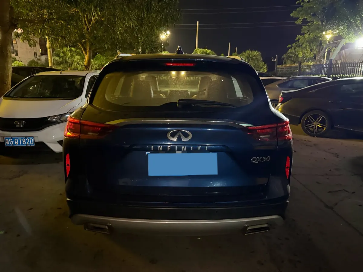 2020 Infiniti QX50 2.0T 245HP L4 CVT,autocango,china used car exporter,china ev exporter,chinese used car exporter,chinese used ev exporter