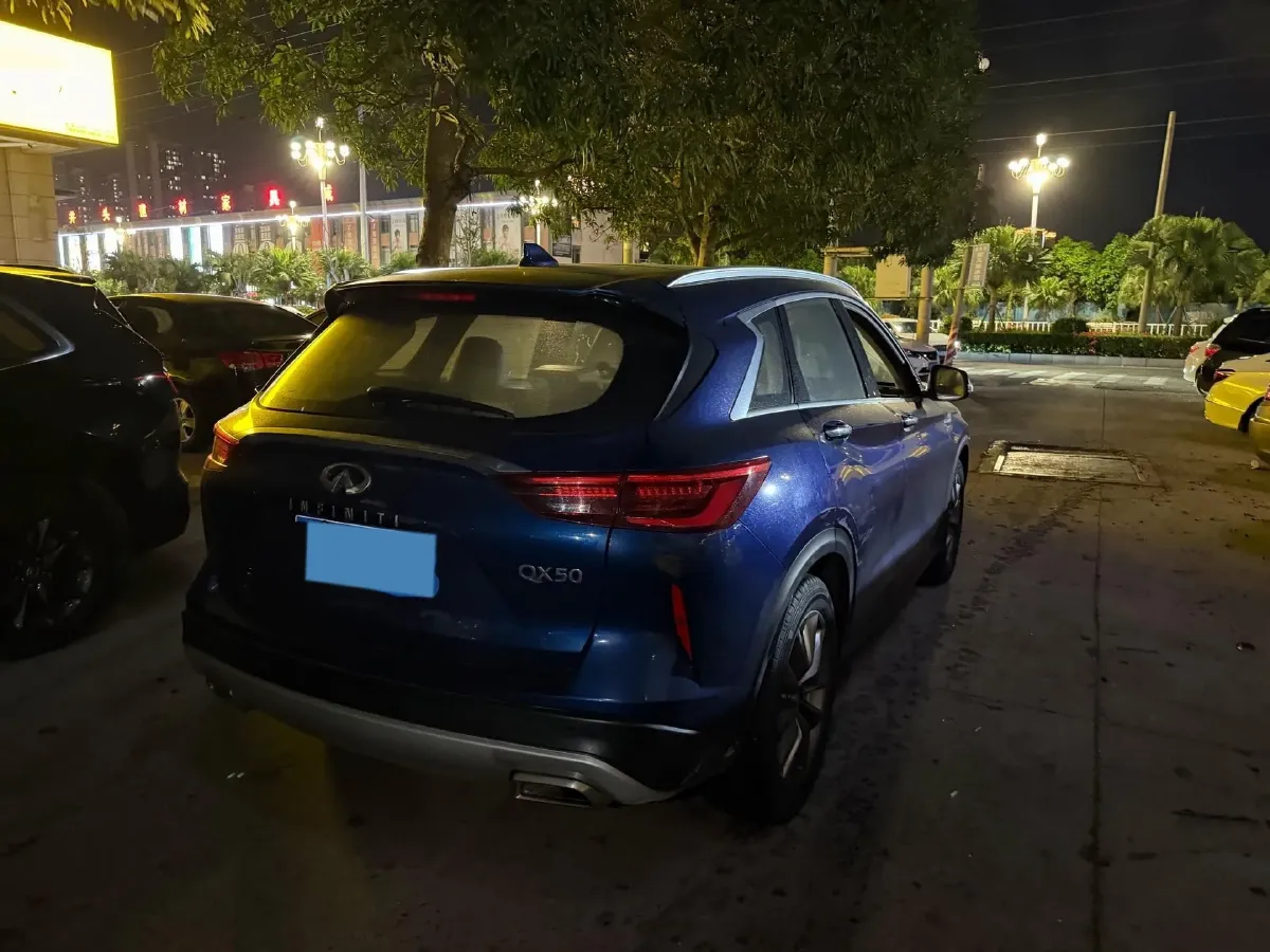 2020 Infiniti QX50 2.0T 245HP L4 CVT,autocango,china used car exporter,china ev exporter,chinese used car exporter,chinese used ev exporter