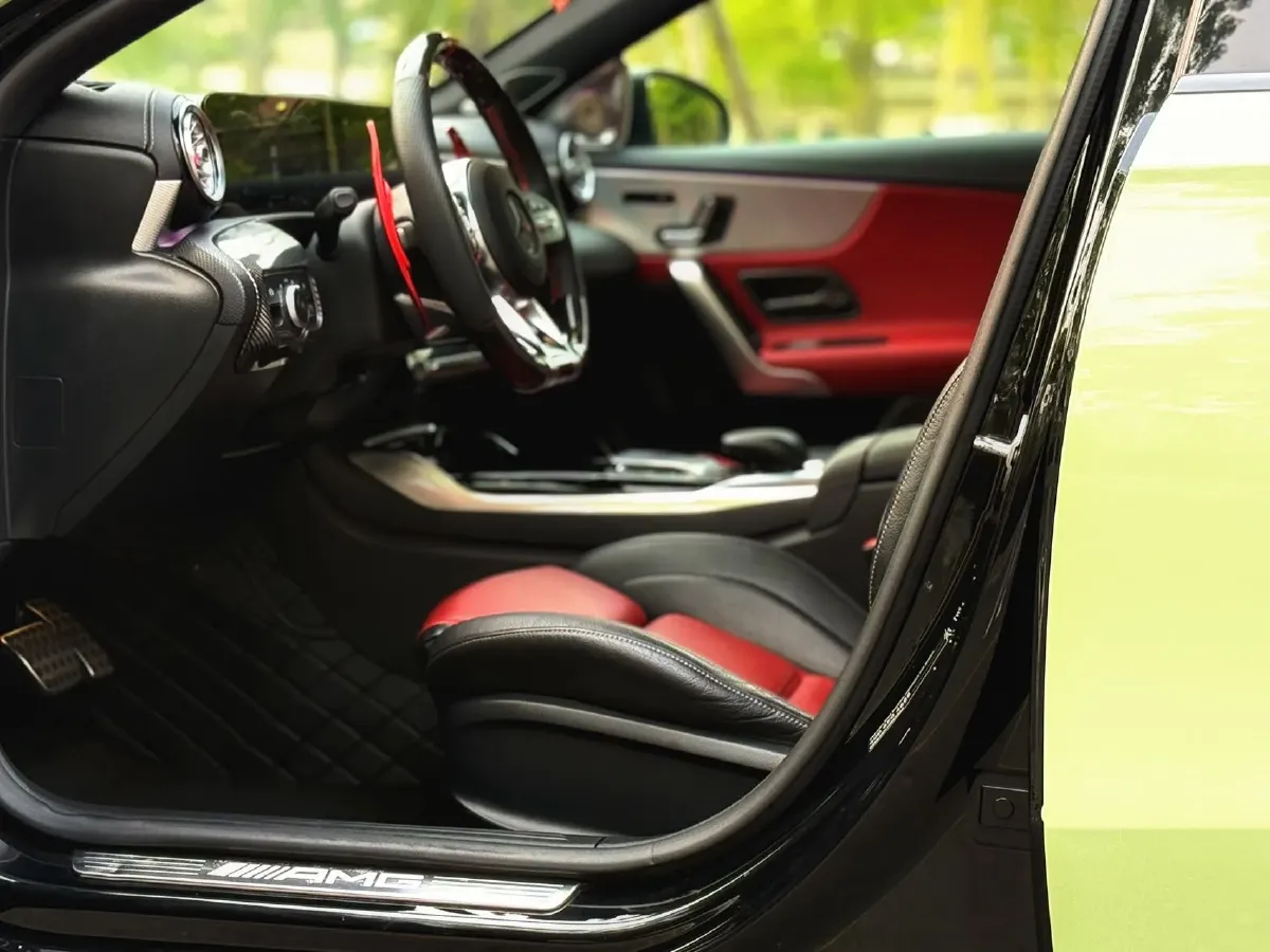 2020 Mercedes-Benz A AMG 2.0T 387HP L4 8DCT,autocango,china used car exporter,china ev exporter,chinese used car exporter,chinese used ev exporter