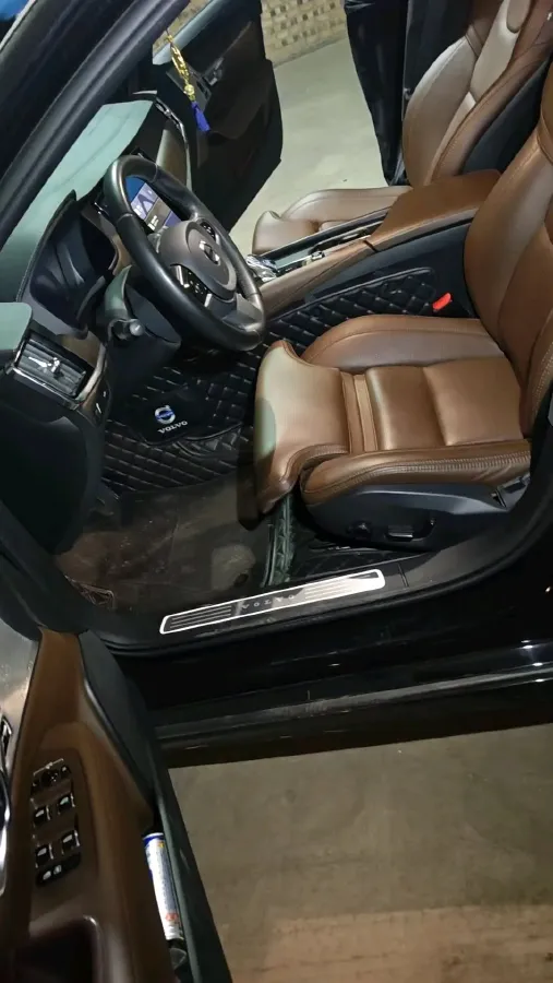 2022 Volvo S90 2.0T 250HP L4 8AT,autocango,china used car exporter,china ev exporter,chinese used car exporter,chinese used ev exporter