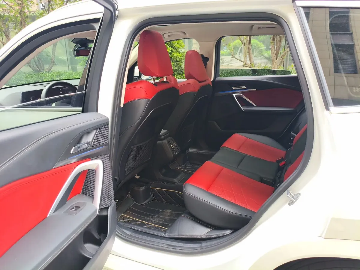 2024 BMW X1 2.0T 204HP L4 7DCT,autocango,china used car exporter,china ev exporter,chinese used car exporter,chinese used ev exporter