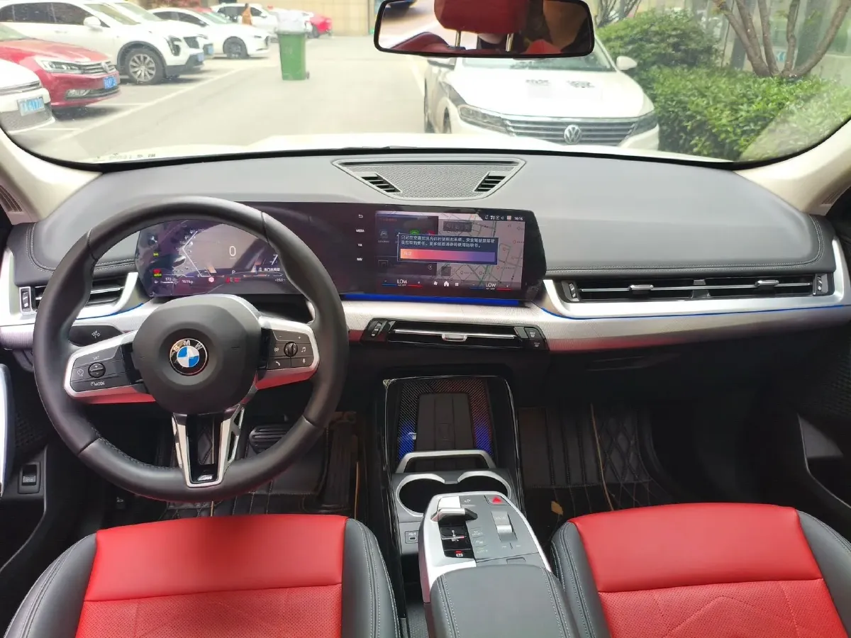 2024 BMW X1 2.0T 204HP L4 7DCT,autocango,china used car exporter,china ev exporter,chinese used car exporter,chinese used ev exporter