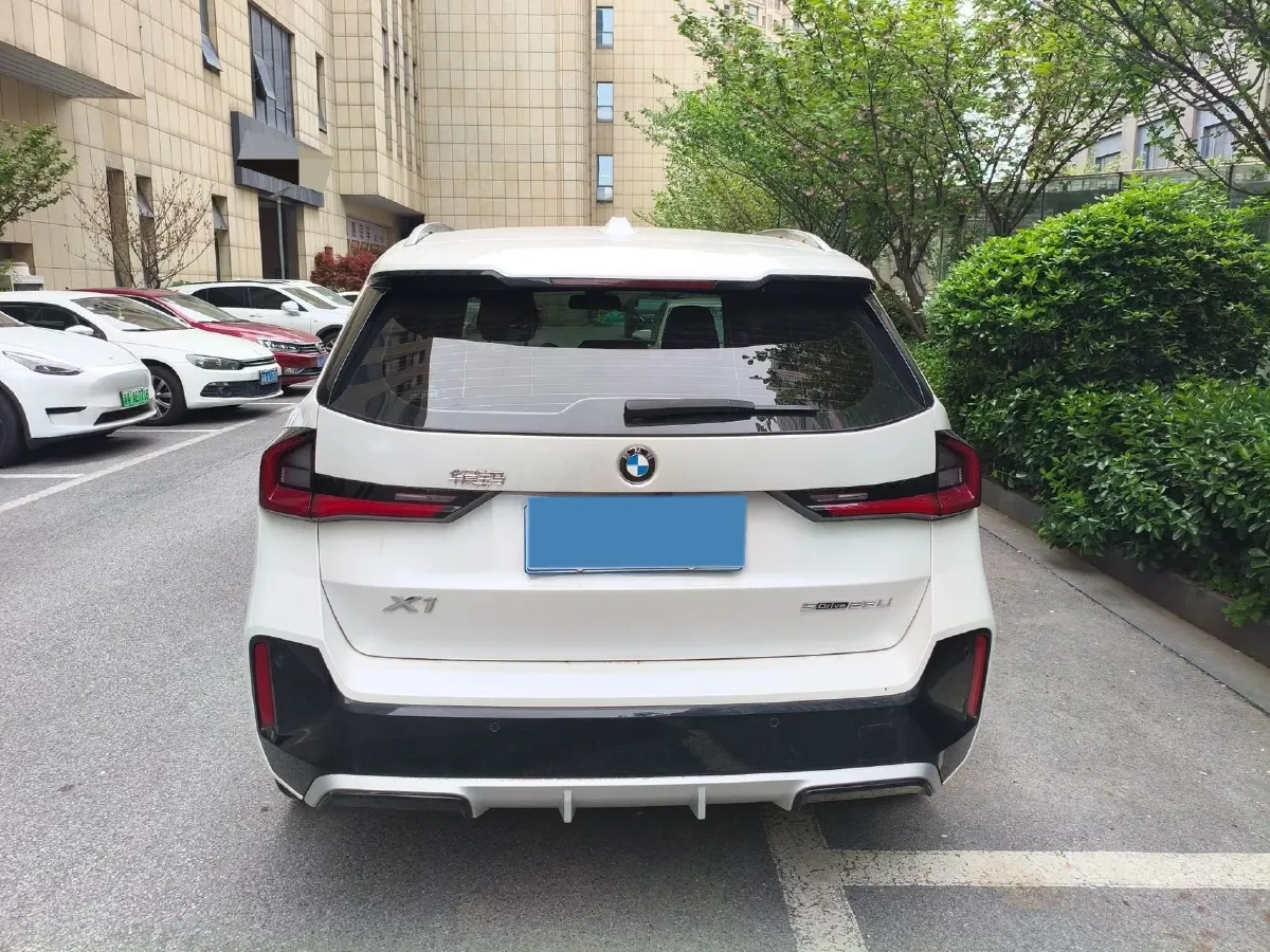 2024 BMW X1 2.0T 204HP L4 7DCT,autocango,china used car exporter,china ev exporter,chinese used car exporter,chinese used ev exporter