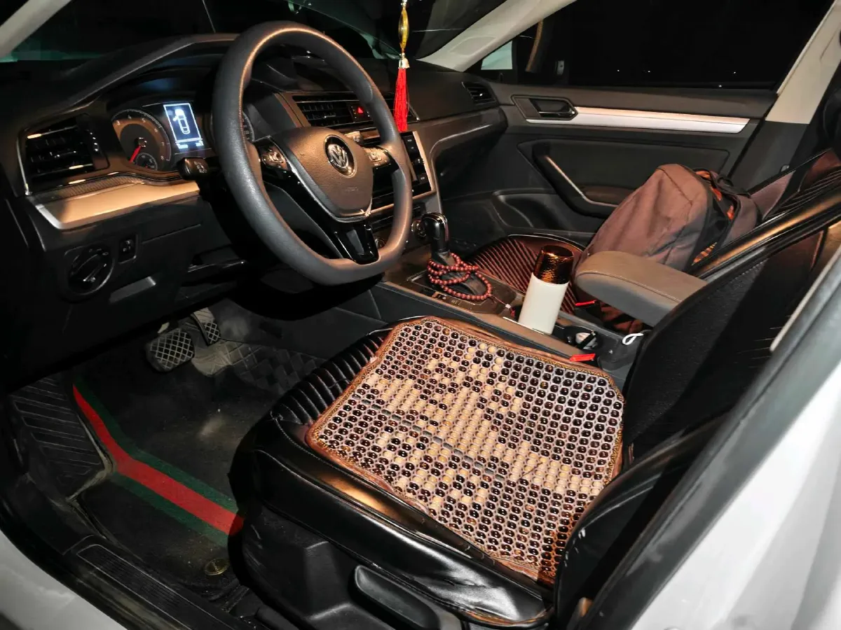 2019 Volkswagen T-Cross 1.4T 150HP L4 7DCT,autocango,china used car exporter,china ev exporter,chinese used car exporter,chinese used ev exporter