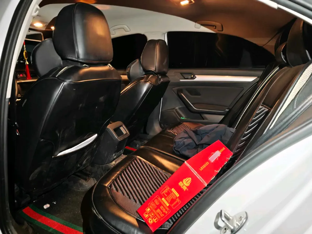 2019 Volkswagen T-Cross 1.4T 150HP L4 7DCT,autocango,china used car exporter,china ev exporter,chinese used car exporter,chinese used ev exporter