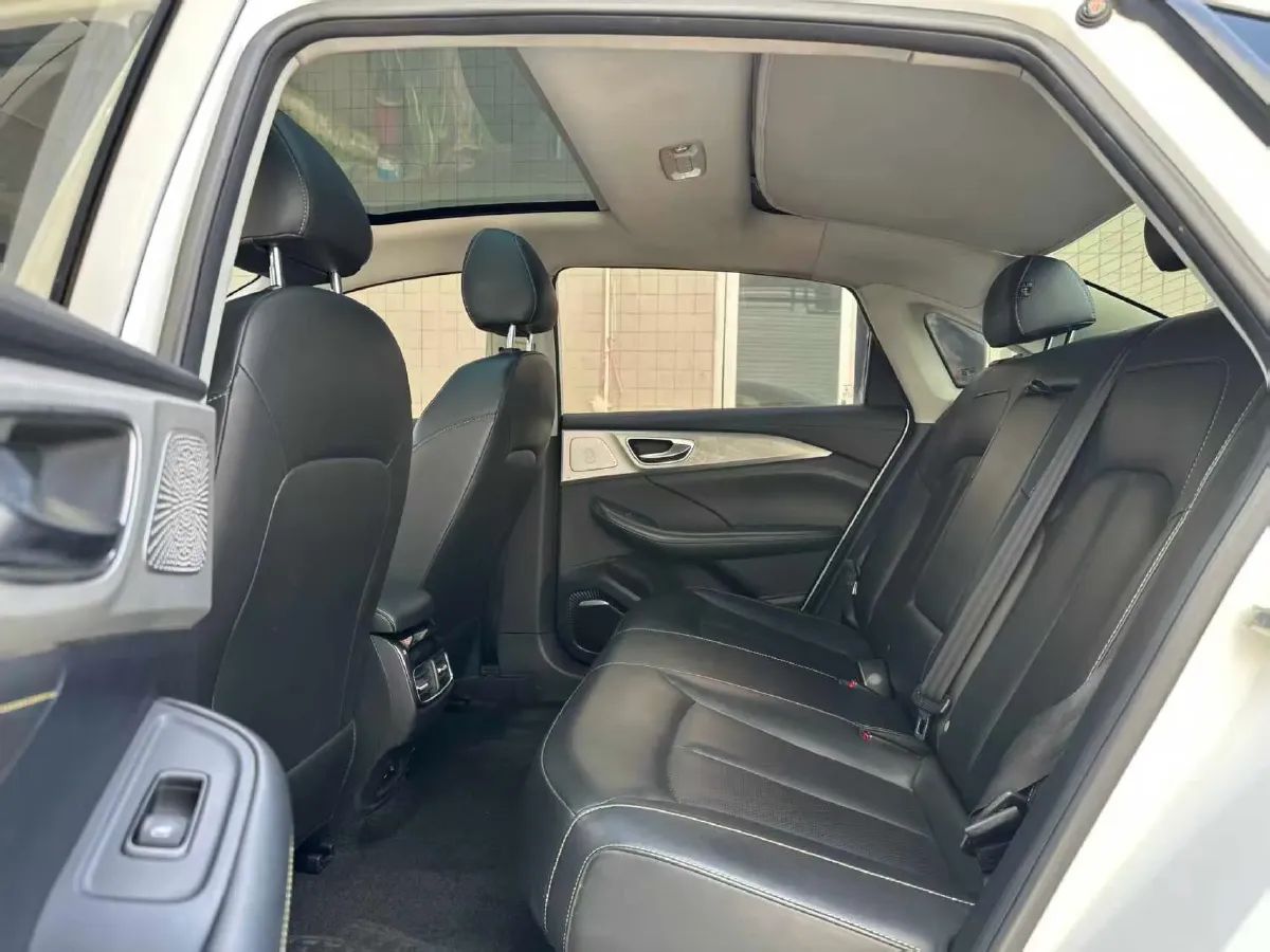 2022 Roewe RX5 eMAX 1.5T 169HP L4 AMT PHEV 16.6KWH,autocango,china used car exporter,china ev exporter,chinese used car exporter,chinese used ev exporter