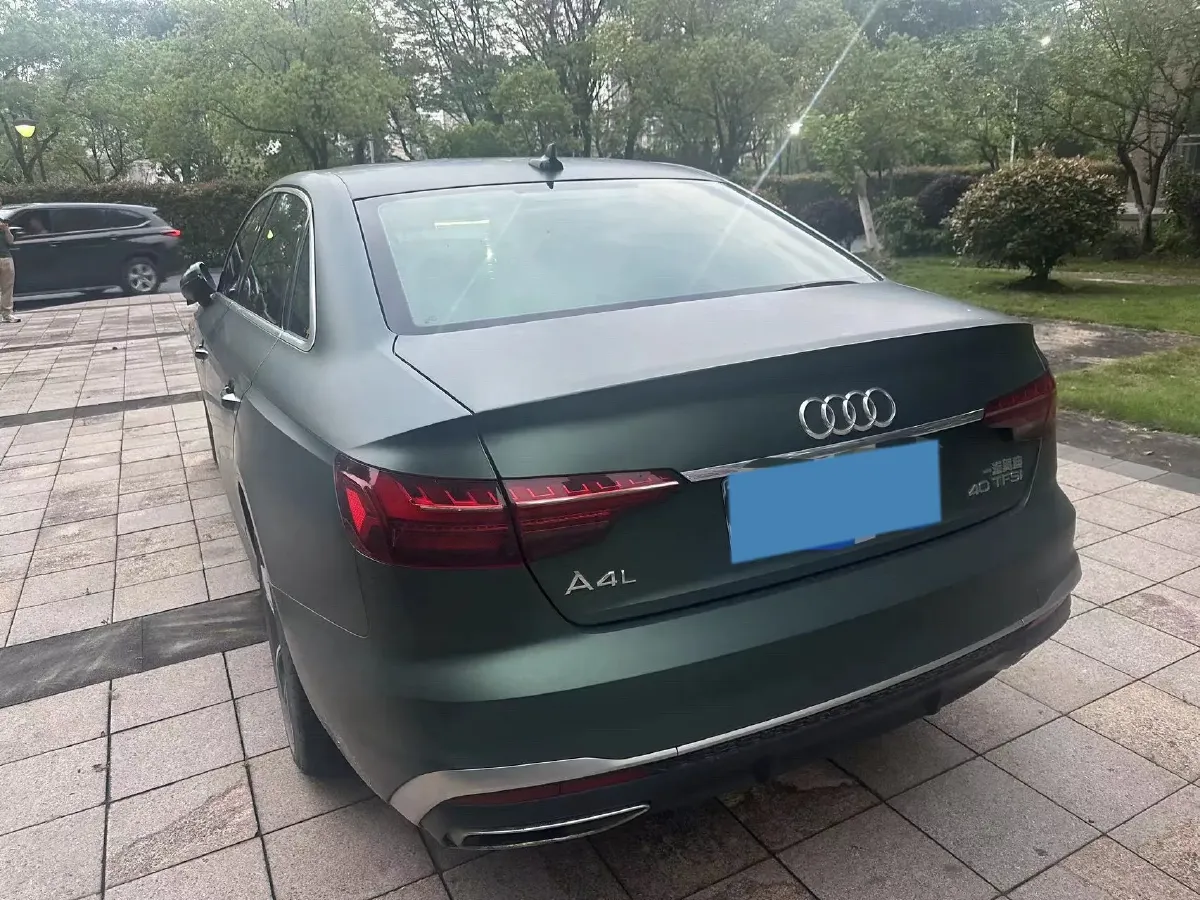 2020 Audi A4L 2.0T 190HP L4 7DCT,autocango,china used car exporter,china ev exporter,chinese used car exporter,chinese used ev exporter