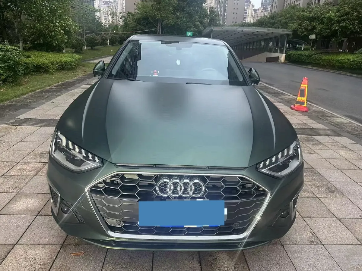 2020 Audi A4L 2.0T 190HP L4 7DCT,autocango,china used car exporter,china ev exporter,chinese used car exporter,chinese used ev exporter