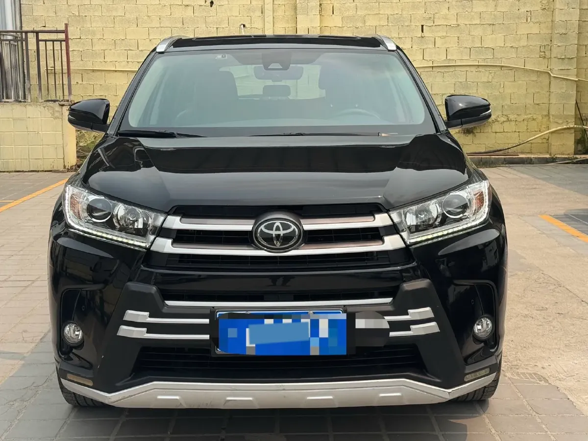 2020 Toyota Highlander 2.0T 220HP L4 6AT,autocango,china used car exporter,china ev exporter,chinese used car exporter,chinese used ev exporter