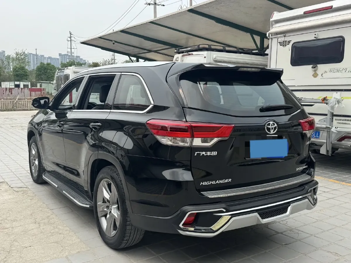 2020 Toyota Highlander 2.0T 220HP L4 6AT,autocango,china used car exporter,china ev exporter,chinese used car exporter,chinese used ev exporter