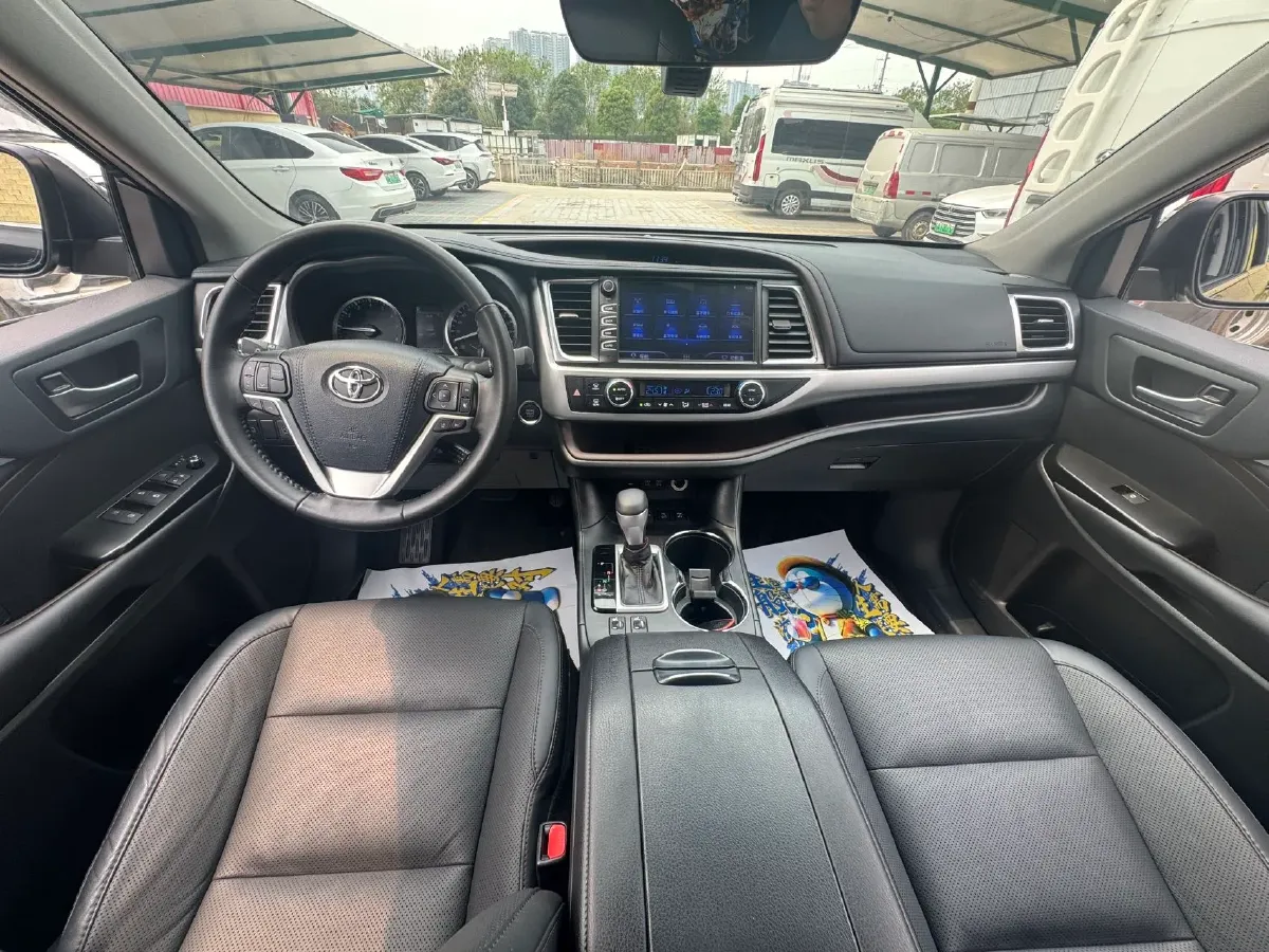 2020 Toyota Highlander 2.0T 220HP L4 6AT,autocango,china used car exporter,china ev exporter,chinese used car exporter,chinese used ev exporter