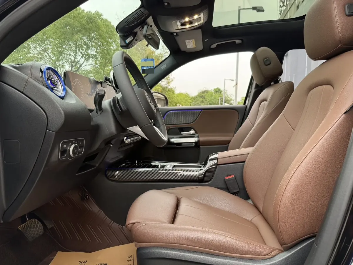 2025 Mercedes-Benz GLB Class 2.0T 190HP L4 8DCT,autocango,china used car exporter,china ev exporter,chinese used car exporter,chinese used ev exporter