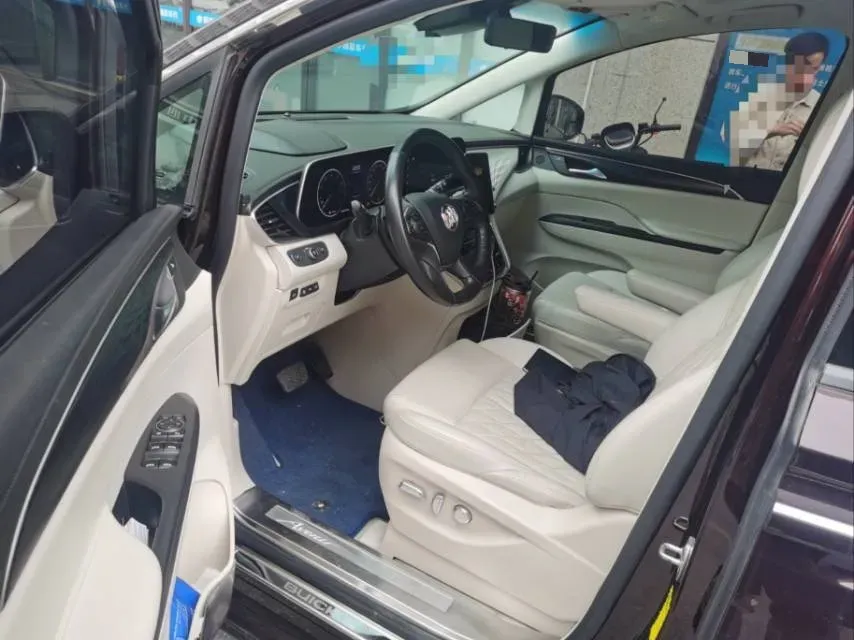 2020 Buick GL8 2.0T 237HP L4 9AT,autocango,china used car exporter,china ev exporter,chinese used car exporter,chinese used ev exporter