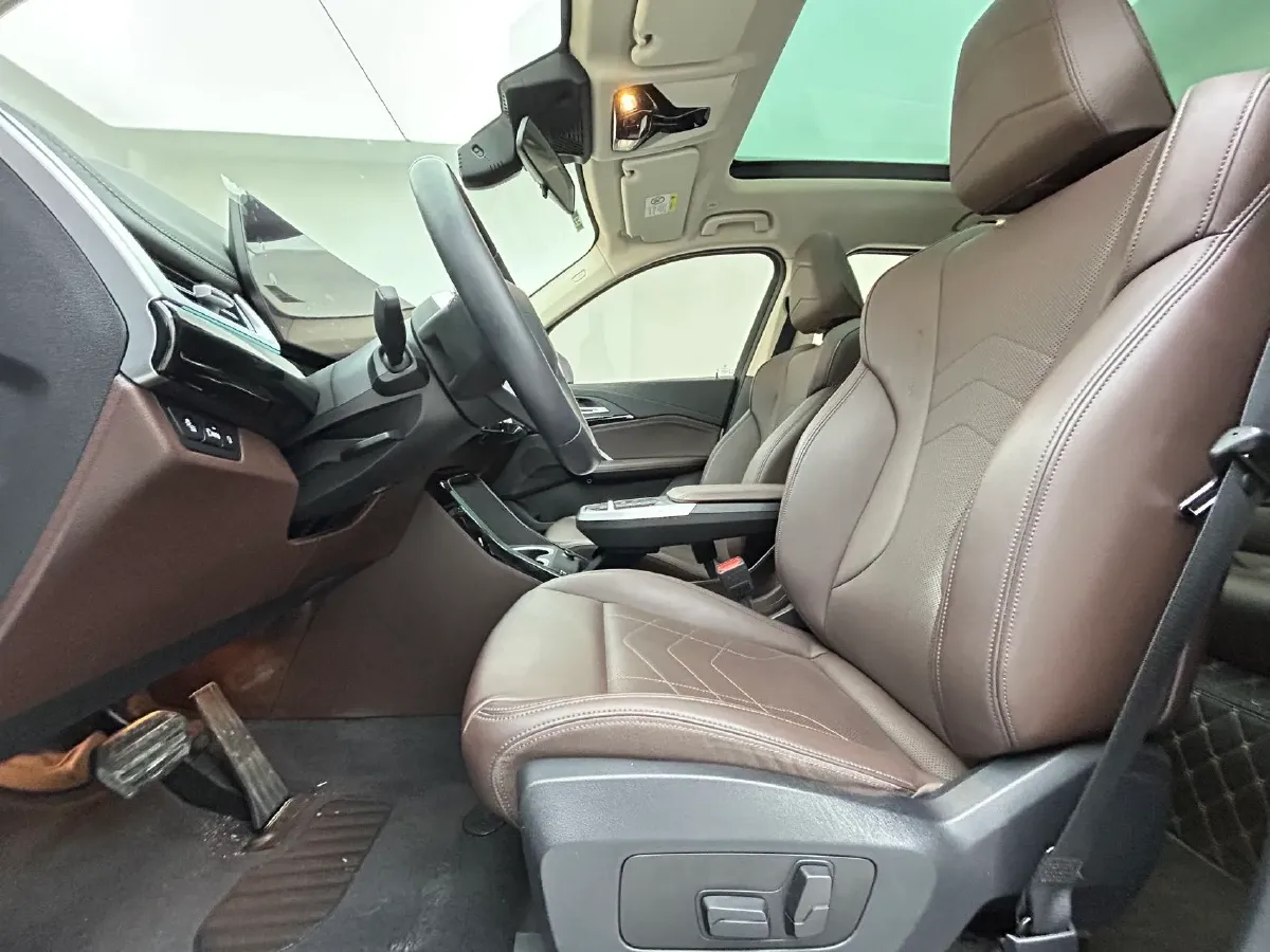 2023 BMW X1 1.5T 156HP L3 7DCT,autocango,china used car exporter,china ev exporter,chinese used car exporter,chinese used ev exporter