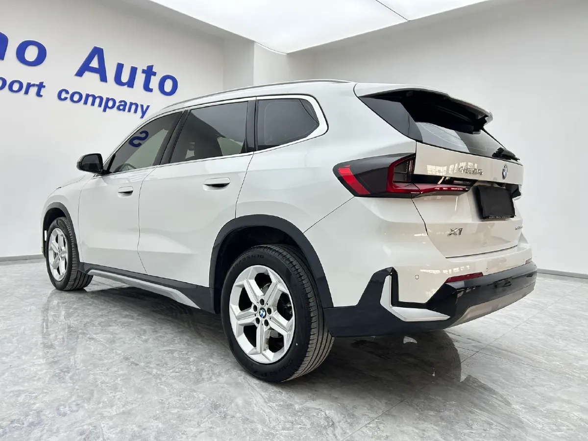 2023 BMW X1 1.5T 156HP L3 7DCT,autocango,china used car exporter,china ev exporter,chinese used car exporter,chinese used ev exporter