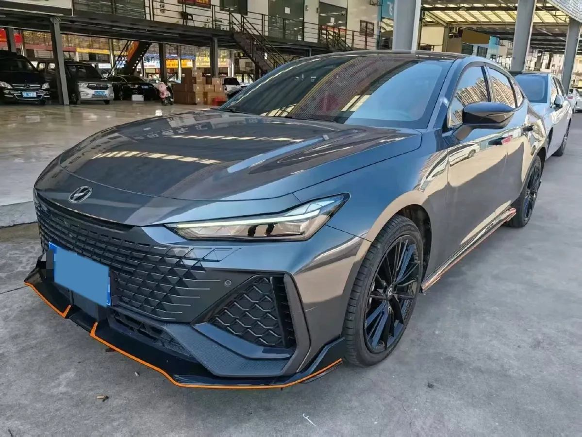 2023 ChangAn UNI-V 2.0T 233HP L4 8AT,autocango,china used car exporter,china ev exporter,chinese used car exporter,chinese used ev exporter