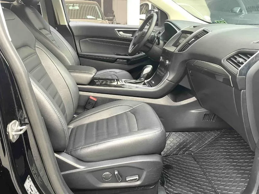 2018 Ford Edge 2.0T 245HP L4 6AT,autocango,china used car exporter,china ev exporter,chinese used car exporter,chinese used ev exporter