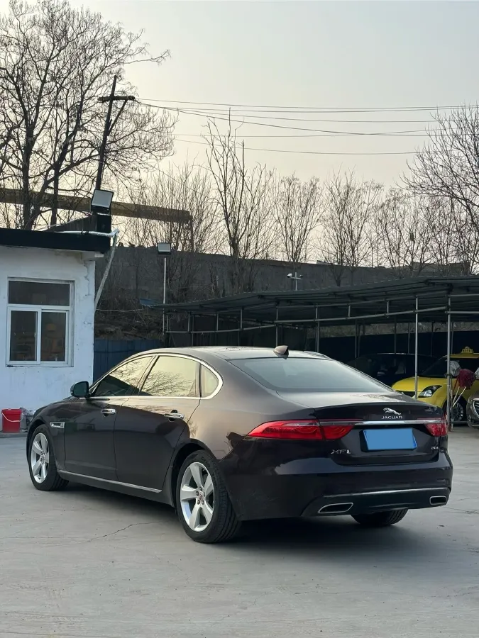 2019 HongQi HS7 3.0T 337HP V6 8AT,autocango,china used car exporter,china ev exporter,chinese used car exporter,chinese used ev exporter