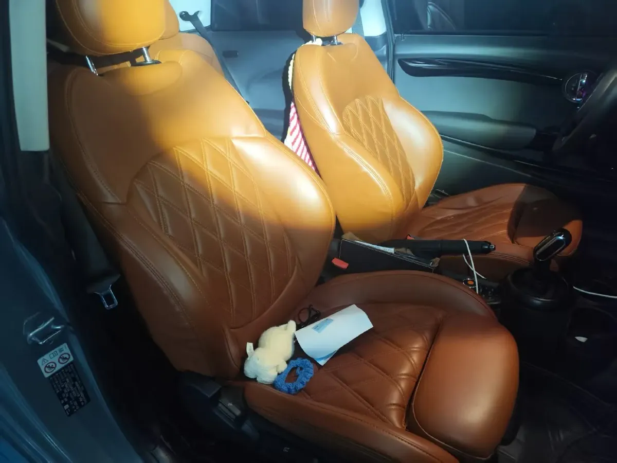 2021 MINI MINI 1.5T 136HP L3 7DCT,autocango,china used car exporter,china ev exporter,chinese used car exporter,chinese used ev exporter