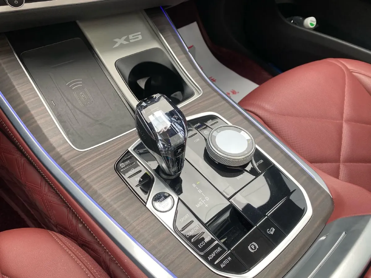 2022 BMW X5 3.0T 333HP L6 8AT,autocango,china used car exporter,china ev exporter,chinese used car exporter,chinese used ev exporter