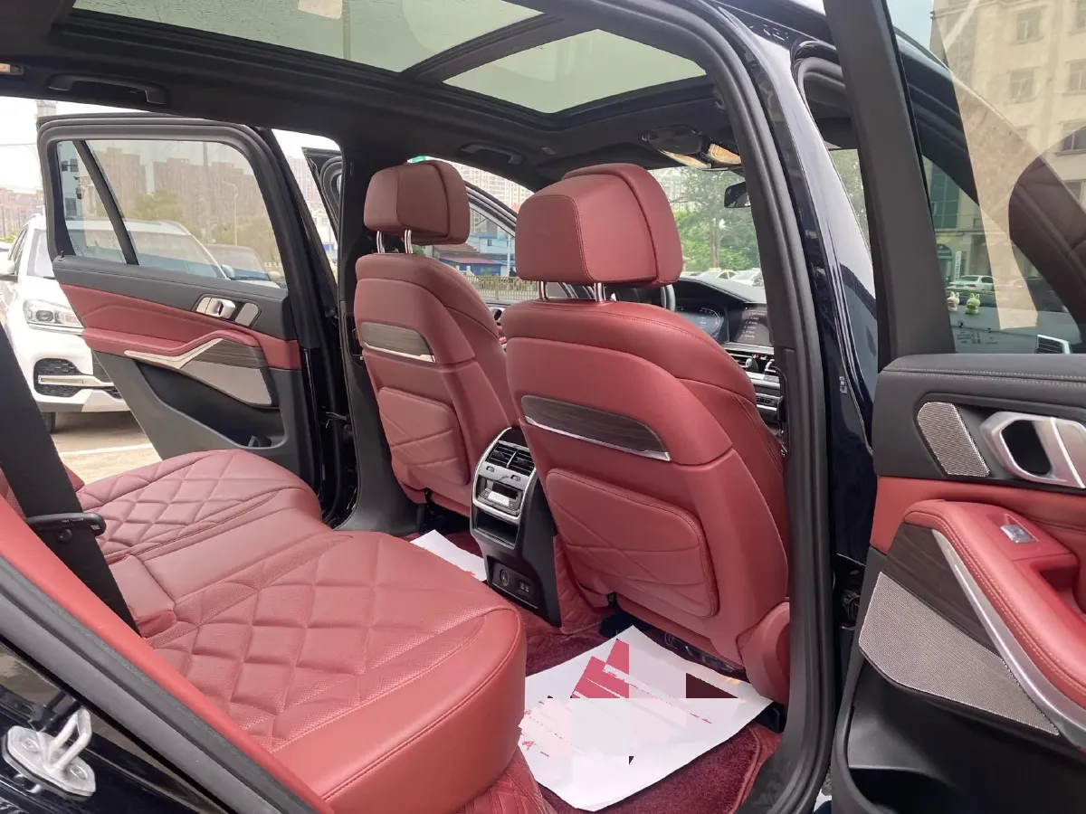 2022 BMW X5 3.0T 333HP L6 8AT,autocango,china used car exporter,china ev exporter,chinese used car exporter,chinese used ev exporter