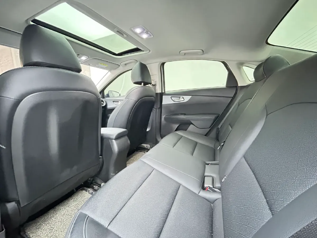 2021 Kia K3 1.5L 115HP L4 CVT,autocango,china used car exporter,china ev exporter,chinese used car exporter,chinese used ev exporter