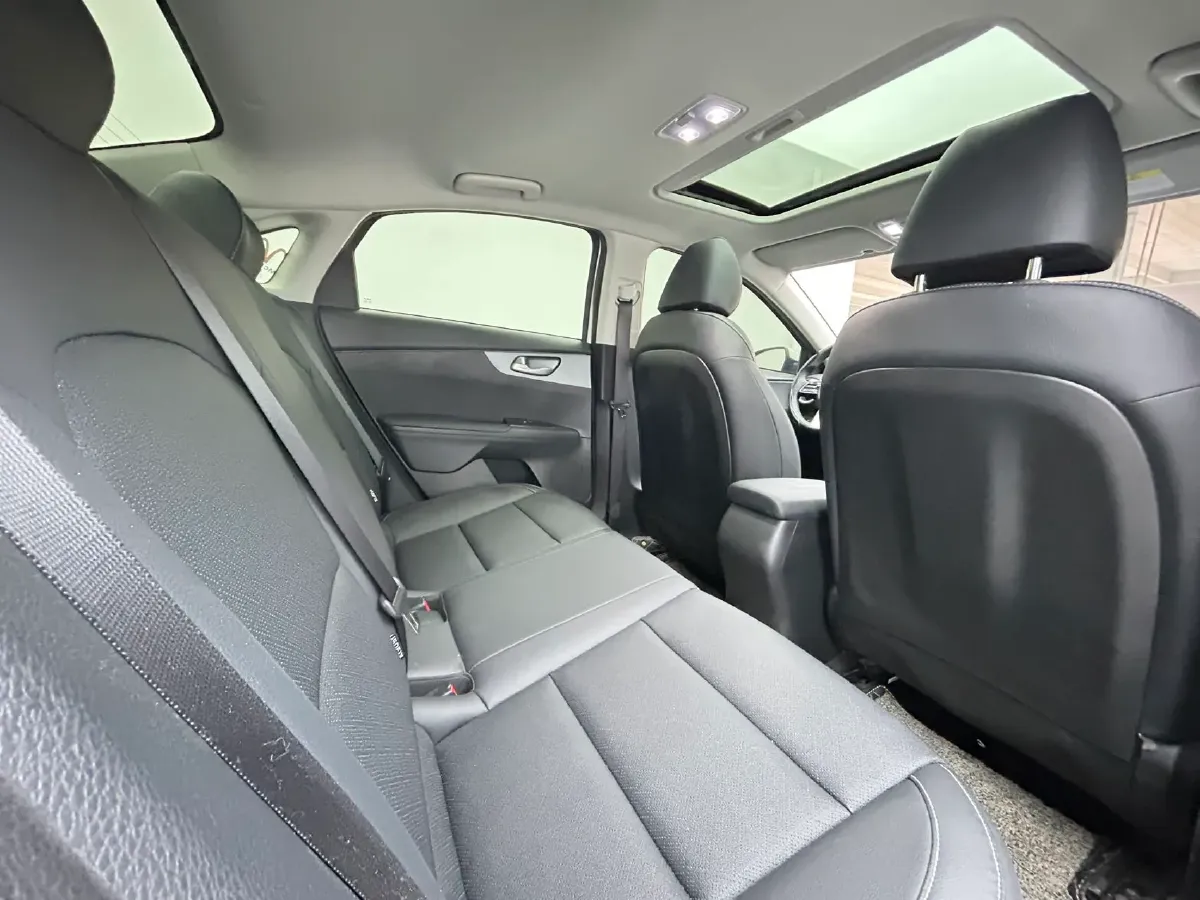 2021 Kia K3 1.5L 115HP L4 CVT,autocango,china used car exporter,china ev exporter,chinese used car exporter,chinese used ev exporter