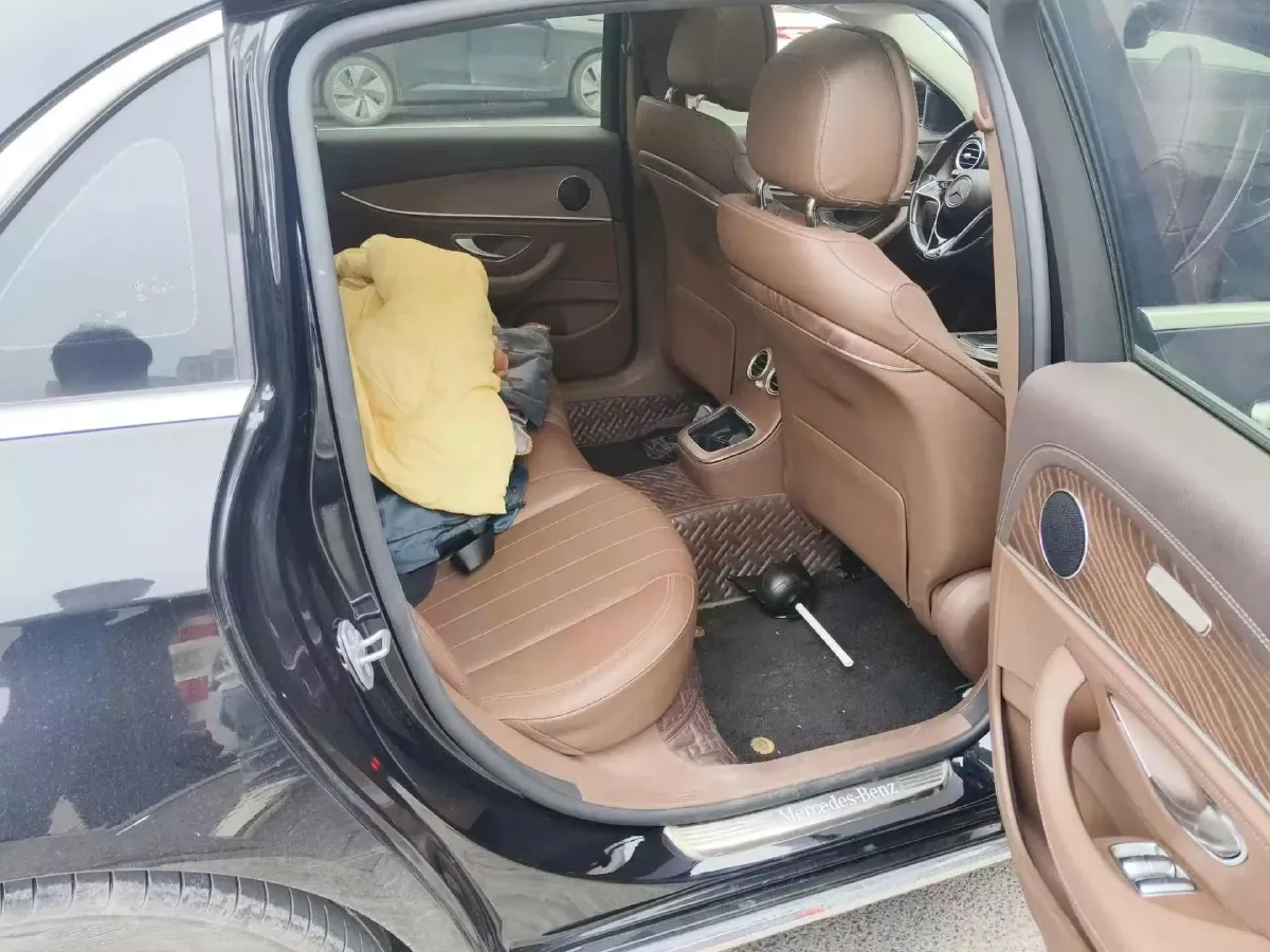 2021 Mercedes-Benz E Class 2.0T 258HP L4 9AT,autocango,china used car exporter,china ev exporter,chinese used car exporter,chinese used ev exporter