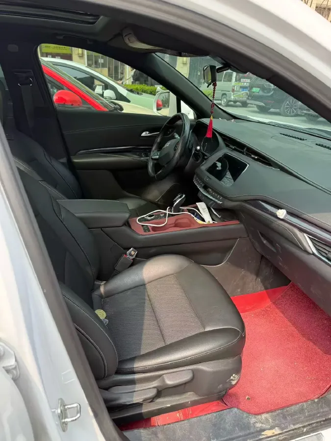2022 Cadillac XT4 2.0T 237HP L4 9AT,autocango,china used car exporter,china ev exporter,chinese used car exporter,chinese used ev exporter