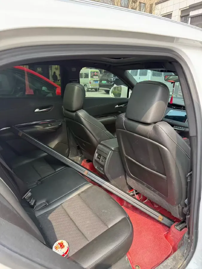 2022 Cadillac XT4 2.0T 237HP L4 9AT,autocango,china used car exporter,china ev exporter,chinese used car exporter,chinese used ev exporter