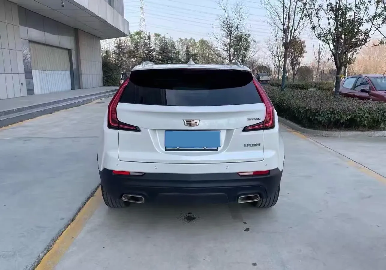 2022 Cadillac XT4 2.0T 237HP L4 9AT,autocango,china used car exporter,china ev exporter,chinese used car exporter,chinese used ev exporter