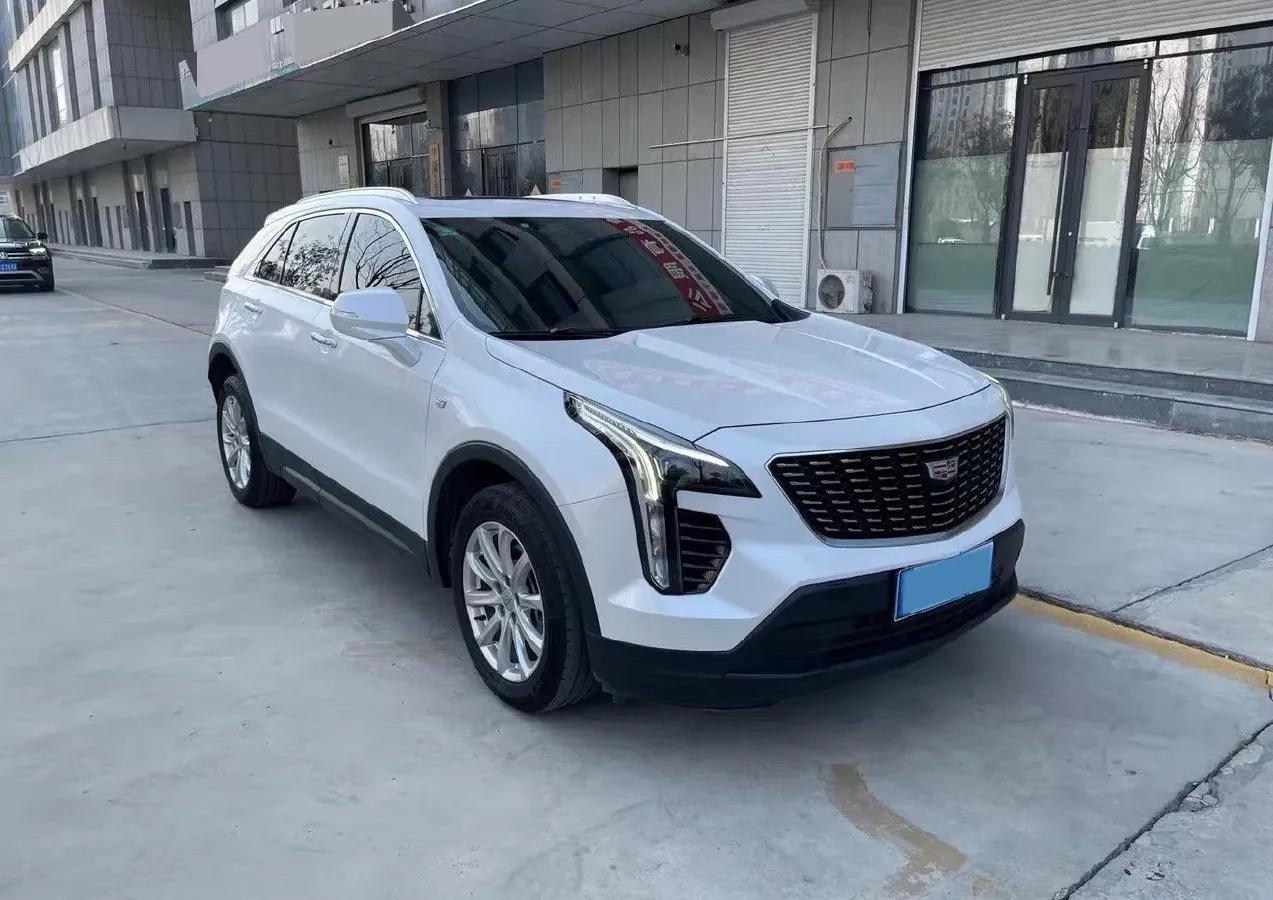2022 Cadillac XT4 2.0T 237HP L4 9AT,autocango,china used car exporter,china ev exporter,chinese used car exporter,chinese used ev exporter