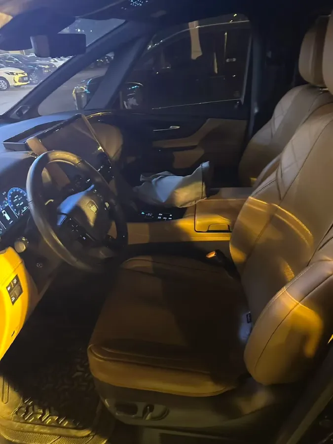 2024 Toyota Vellfire 2.5L 190HP L4 E-CVT Hybrid,autocango,china used car exporter,china ev exporter,chinese used car exporter,chinese used ev exporter