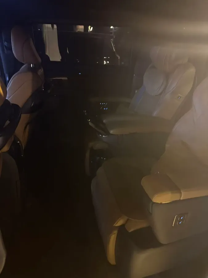 2024 Toyota Vellfire 2.5L 190HP L4 E-CVT Hybrid,autocango,china used car exporter,china ev exporter,chinese used car exporter,chinese used ev exporter