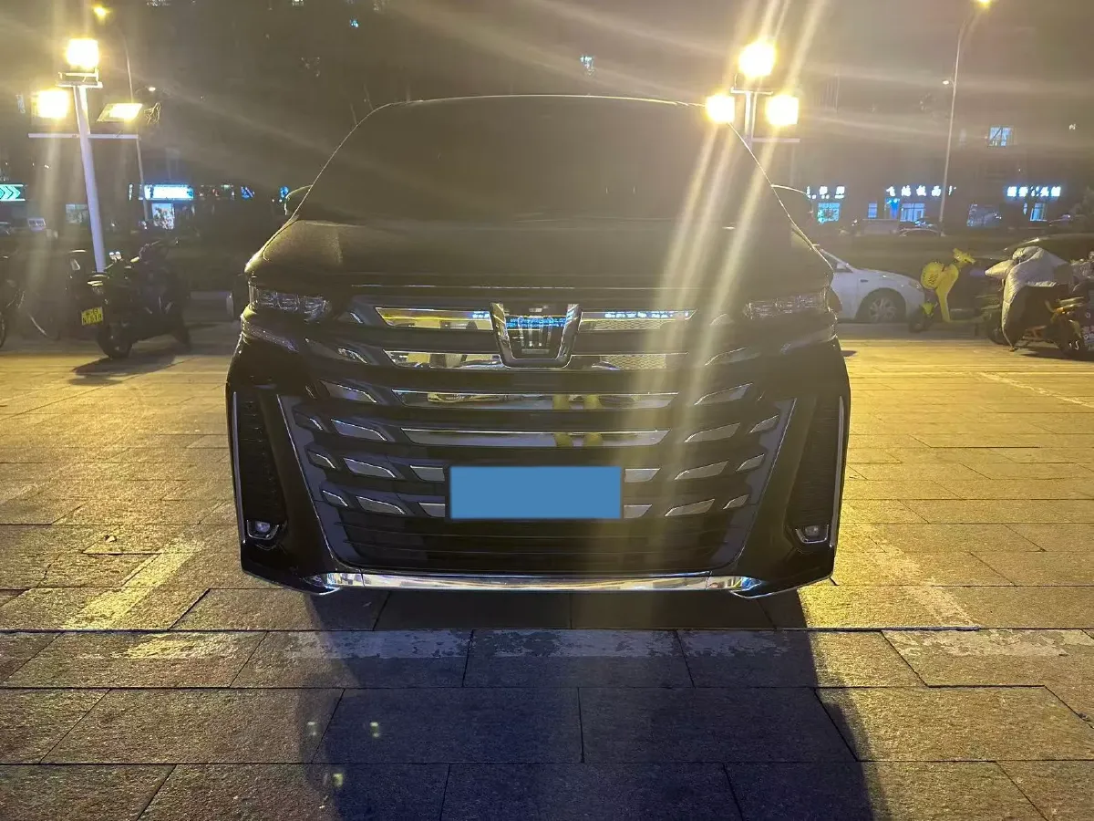 2024 Toyota Vellfire 2.5L 190HP L4 E-CVT Hybrid,autocango,china used car exporter,china ev exporter,chinese used car exporter,chinese used ev exporter