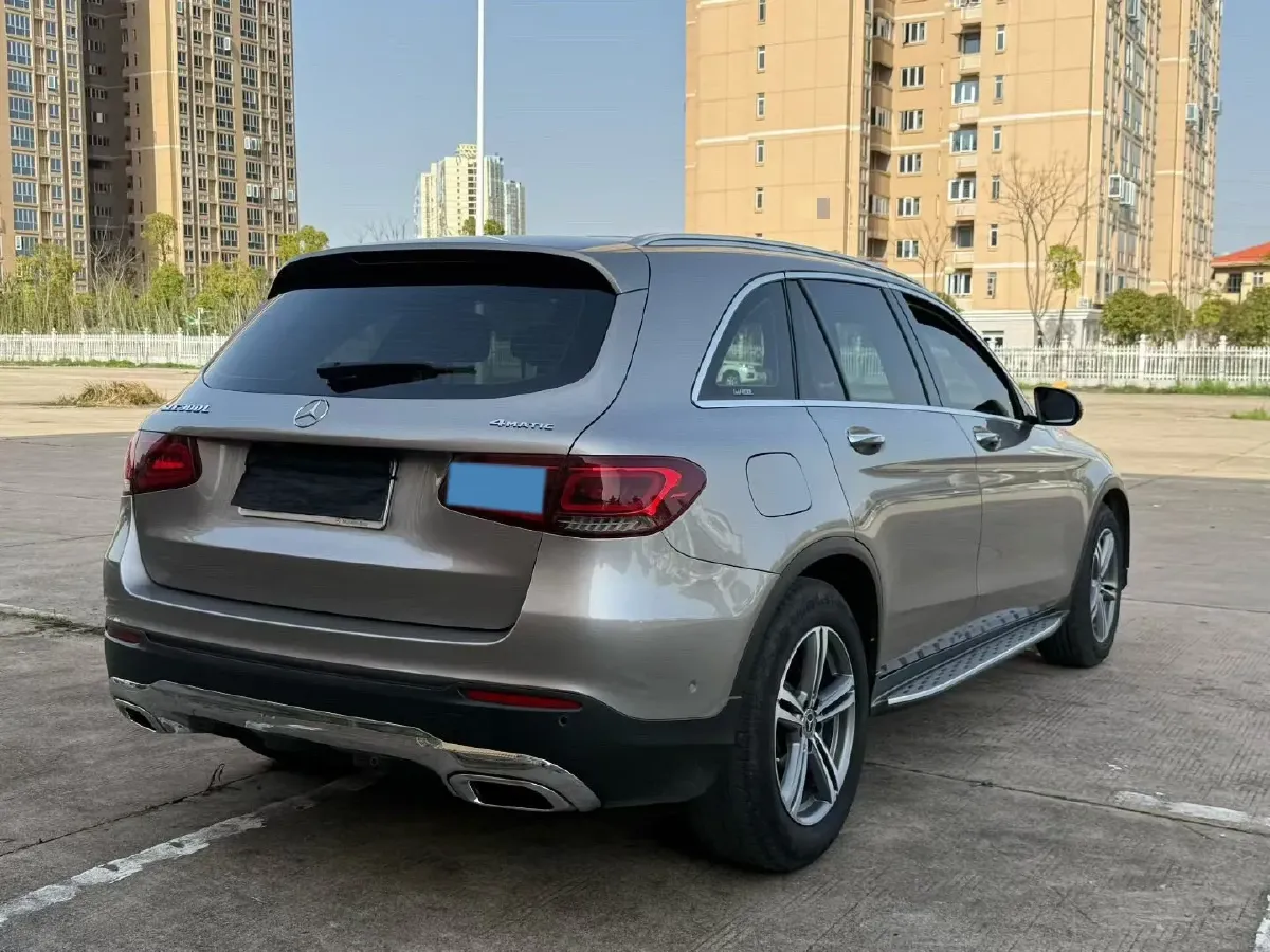 2021 Mercedes-Benz GLC Class 2.0T 197HP L4 9AT,autocango,china used car exporter,china ev exporter,chinese used car exporter,chinese used ev exporter