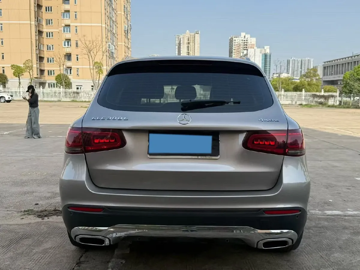 2021 Mercedes-Benz GLC Class 2.0T 197HP L4 9AT,autocango,china used car exporter,china ev exporter,chinese used car exporter,chinese used ev exporter