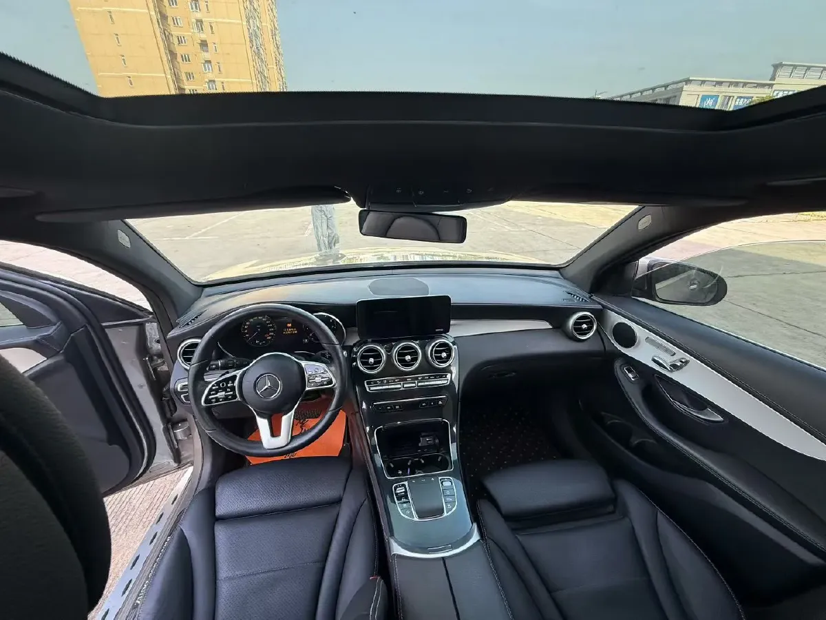 2021 Mercedes-Benz GLC Class 2.0T 197HP L4 9AT,autocango,china used car exporter,china ev exporter,chinese used car exporter,chinese used ev exporter