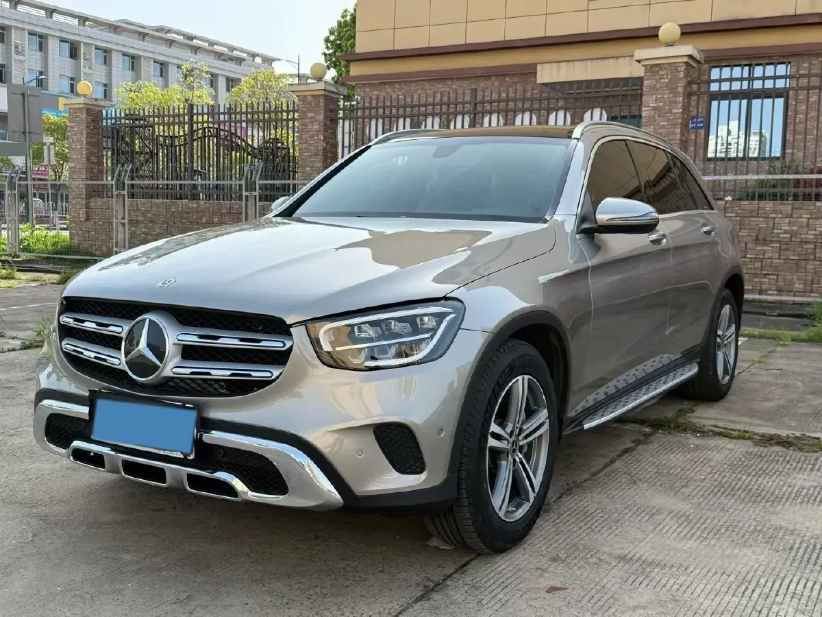2021 Mercedes-Benz GLC Class 2.0T 197HP L4 9AT,autocango,china used car exporter,china ev exporter,chinese used car exporter,chinese used ev exporter