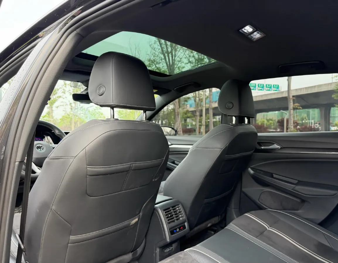 2023 Volkswagen Golf 1.4T 150HP L4 7DCT,autocango,china used car exporter,china ev exporter,chinese used car exporter,chinese used ev exporter