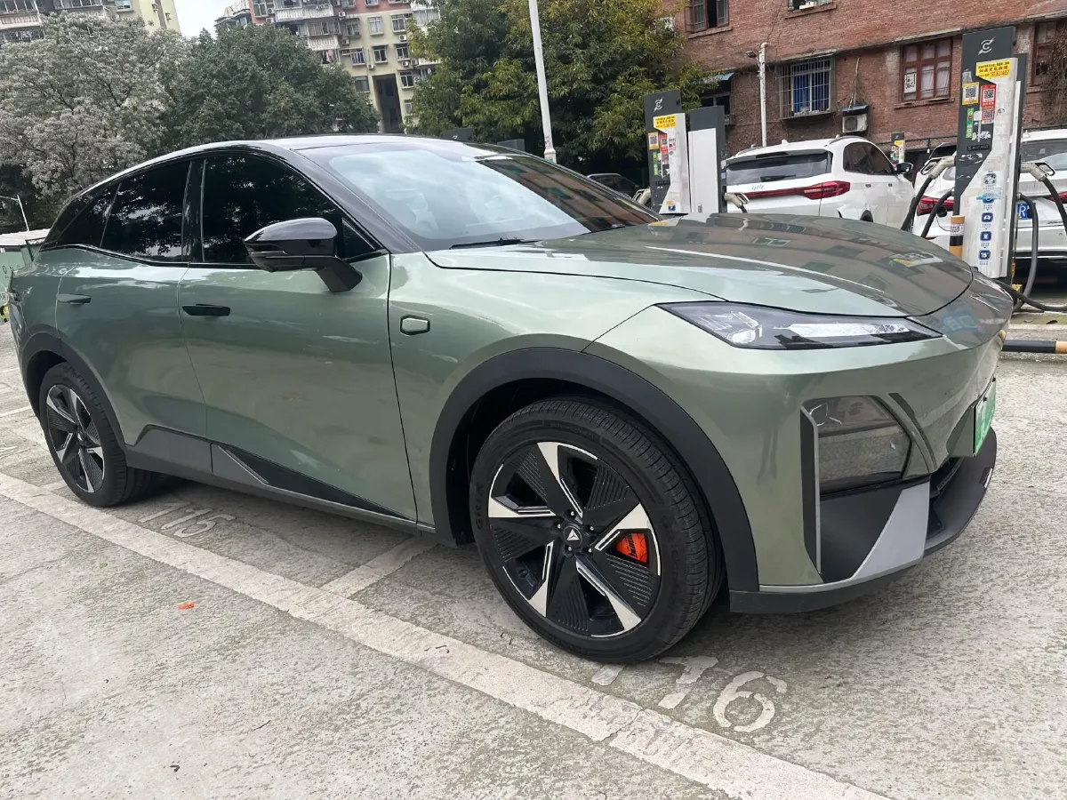 2024 Deepal S07 BEV 66.8KWH,autocango,china used car exporter,china ev exporter,chinese used car exporter,chinese used ev exporter