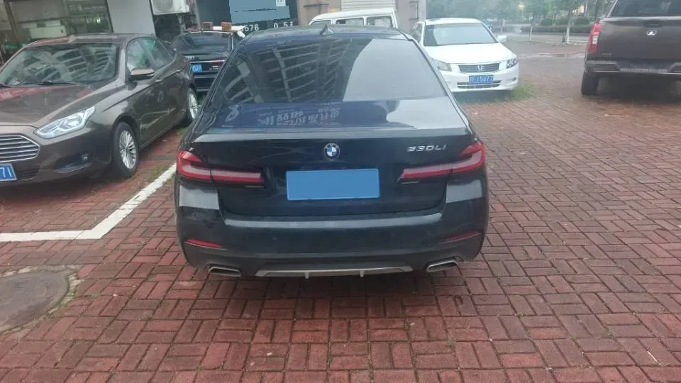 2021 BMW 5 Series 2.0T 252HP L4 8AT,autocango,china used car exporter,china ev exporter,chinese used car exporter,chinese used ev exporter