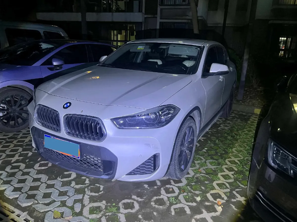 2021 BMW X2 2.0T 192HP L4 7DCT,autocango,china used car exporter,china ev exporter,chinese used car exporter,chinese used ev exporter