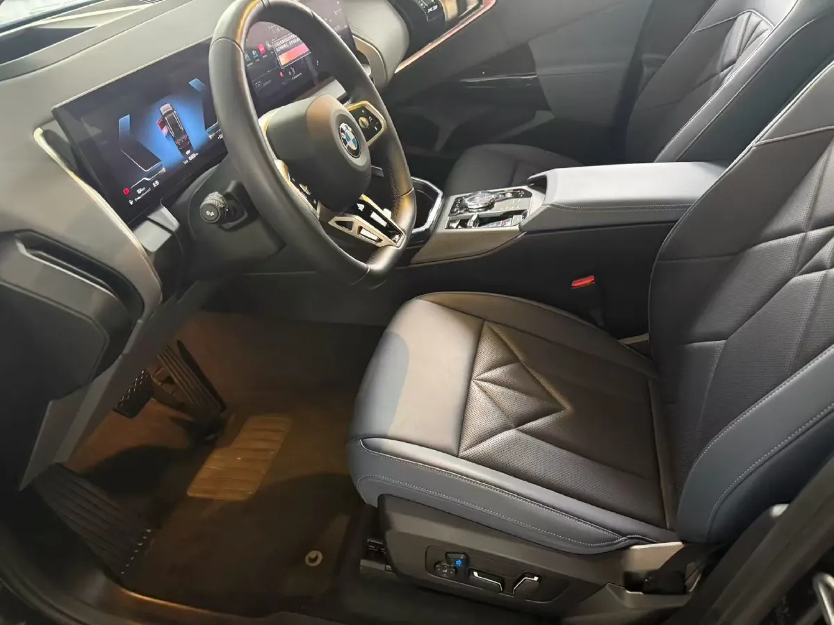 2025 BMW X3 2.0T 258HP L4 8AT,autocango,china used car exporter,china ev exporter,chinese used car exporter,chinese used ev exporter