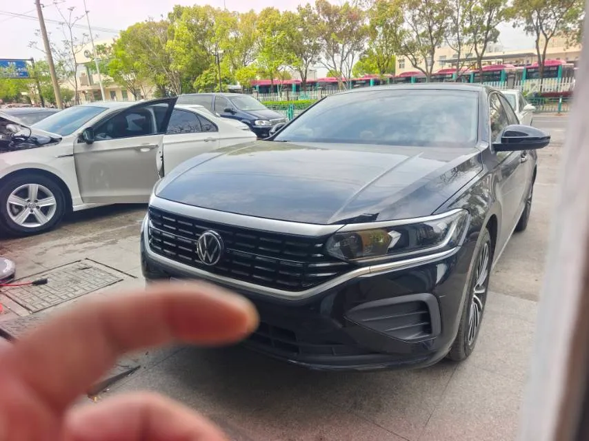 2024 Volkswagen Passat 1.4T 150HP L4 7DCT