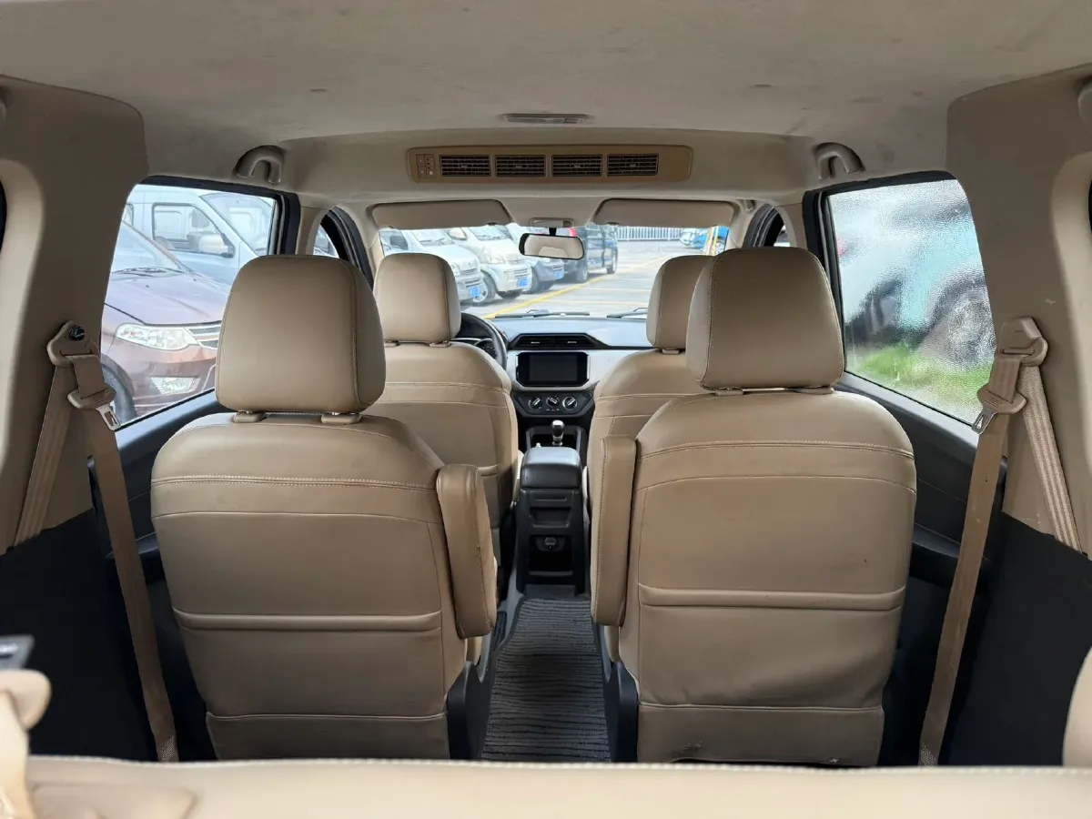 2019 WuLing HongGuang 1.5L 99HP L4 6MT,autocango,china used car exporter,china ev exporter,chinese used car exporter,chinese used ev exporter