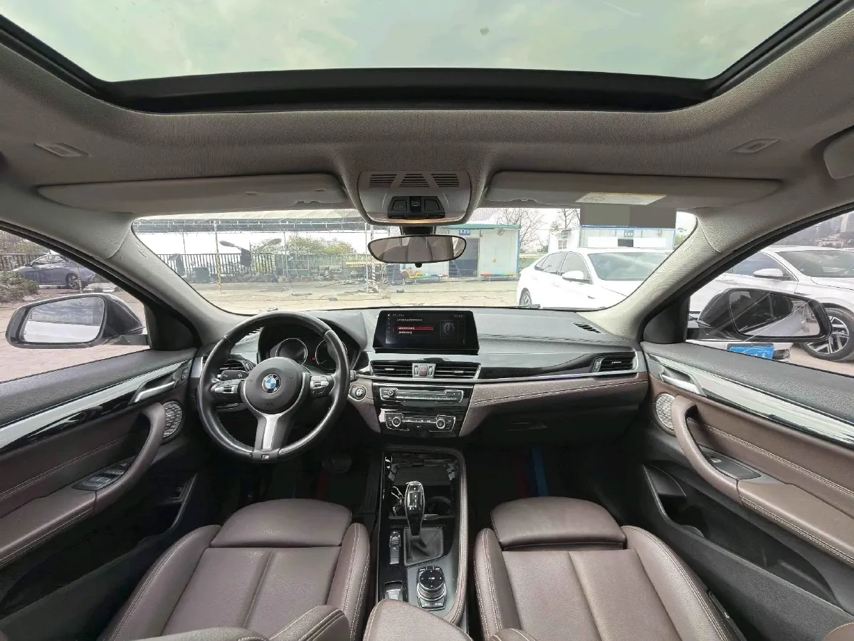 2021 BMW X2 2.0T 192HP L4 7DCT,autocango,china used car exporter,china ev exporter,chinese used car exporter,chinese used ev exporter