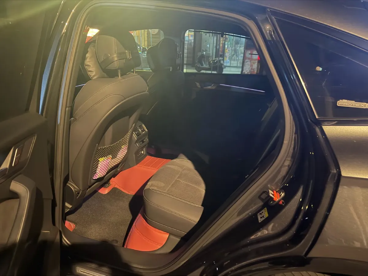 2024 Audi Q5L Sportback 2.0T 190HP L4 7DCT,autocango,china used car exporter,china ev exporter,chinese used car exporter,chinese used ev exporter