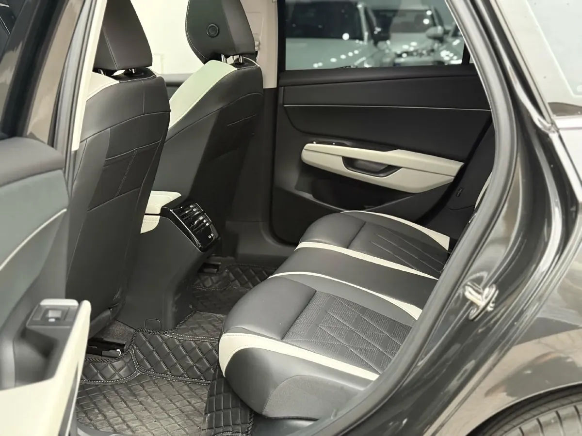 2026 Volkswagen Sagitar 1.5T 160HP L4 7DCT,autocango,china used car exporter,china ev exporter,chinese used car exporter,chinese used ev exporter