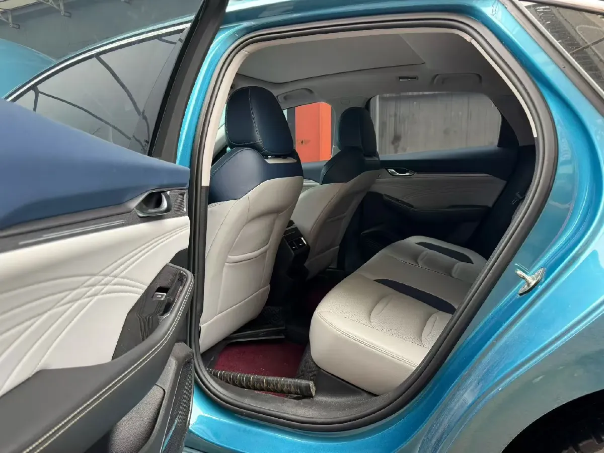 2021 Geely Preface 2.0T 190HP L4 7DCT,autocango,china used car exporter,china ev exporter,chinese used car exporter,chinese used ev exporter